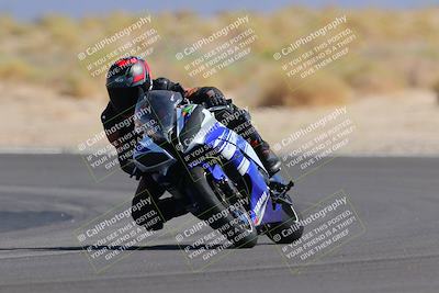 media/Oct-08-2022-SoCal Trackdays (Sat) [[1fc3beec89]]/Turn 16 (125pm)/